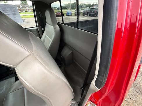 Used 2007 Chevrolet Colorado W/T AWD/4WD image 30