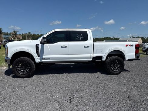 Used 2023 Ford F250 Lariat w/ Lariat Ultimate Package AWD/4WD image 2