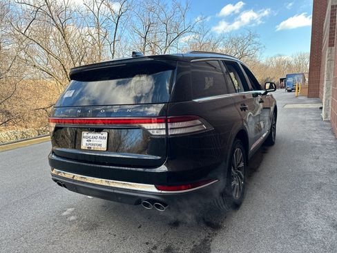 New 2026 Lincoln Aviator AWD image 8