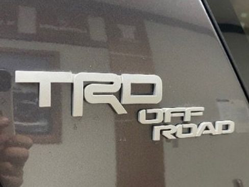 Used 2019 Toyota 4Runner TRD Off-Road image 8