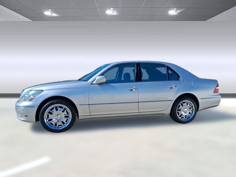 Used 2004 Lexus LS 430 image 2