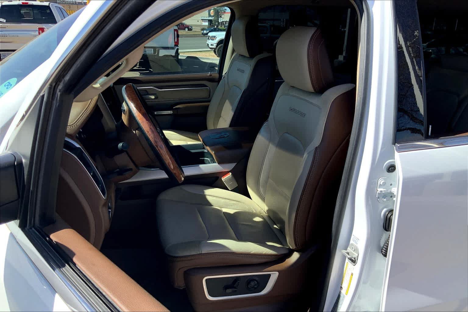 Used 2020 RAM 1500 Laramie AWD/4WD image 8