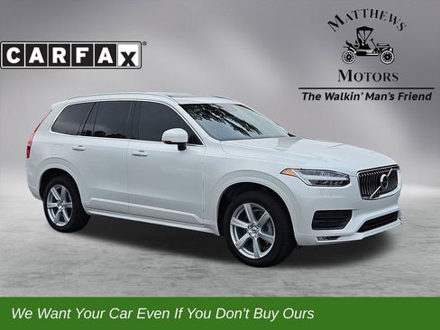 Used 2022 Volvo XC90 T5 Momentum AWD/4WD image 1