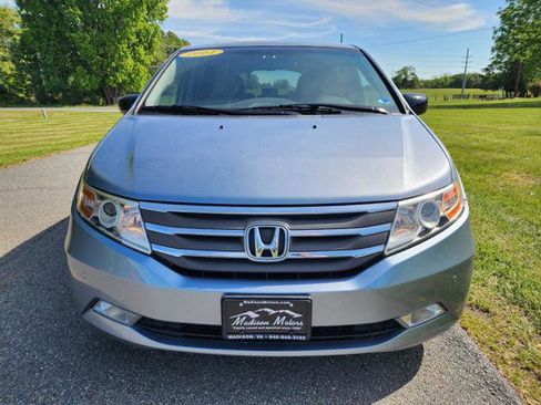 Used 2011 Honda Odyssey Touring image 3