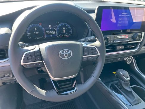 New 2026 Toyota Grand Highlander Limited image 18