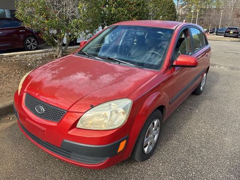 Used 2008 Kia Rio5 LX image 1