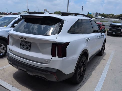 Certified 2025 Kia Sorento X-Line EX AWD/4WD image 2