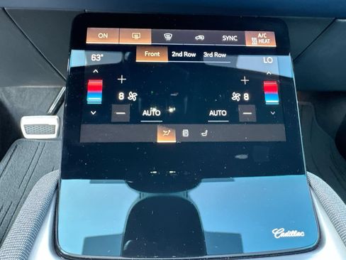 Used 2026 Cadillac Vistiq Premium Luxury AWD/4WD image 24