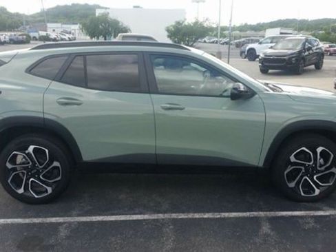 Used 2024 Chevrolet Trax RS w/ Driver Confidence Package FWD image 10