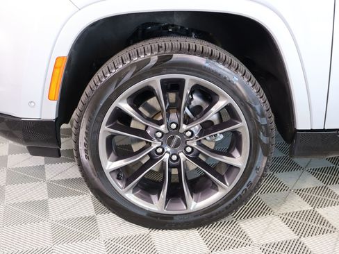 Used 2024 Jeep Grand Wagoneer L Series III w/ Rear Seat Video Group 1 image 21