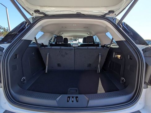 New 2026 Ford Explorer Active image 12