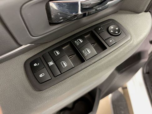 Used 2016 RAM 1500 Big Horn image 11