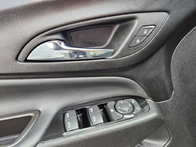 Used 2024 Chevrolet Equinox Premier AWD/4WD image 27