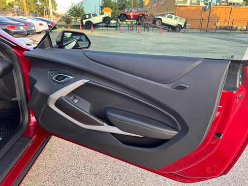 Used 2021 Chevrolet Camaro LT w/ Wild Cherry Design Package 1 RWD image 20