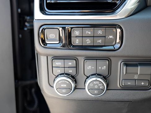 New 2026 GMC Yukon Denali w/ Denali Reserve Package image 18