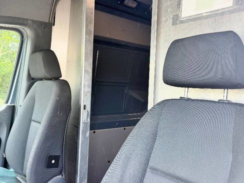 Used 2019 Mercedes-Benz Sprinter 144 image 11