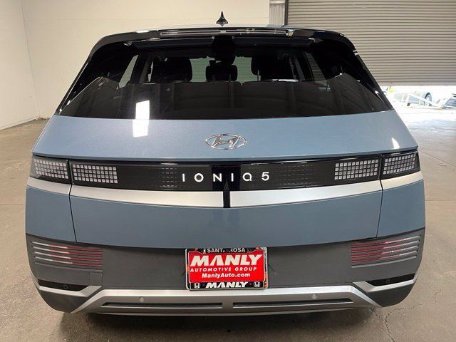 Used 2024 Hyundai Ioniq 5 SEL RWD image 4