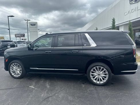Used 2024 Cadillac Escalade ESV Premium Luxury AWD/4WD image 8
