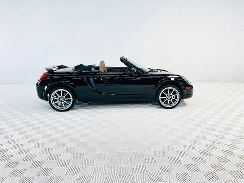 Used 2002 Toyota MR2 RWD image 31