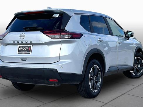 Certified 2025 Nissan Rogue SV FWD image 13