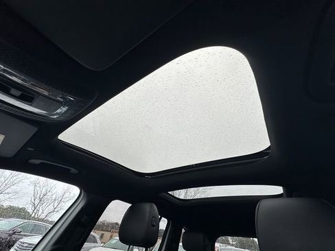 Used 2021 Mercedes-Benz GLB 250 4MATIC image 27