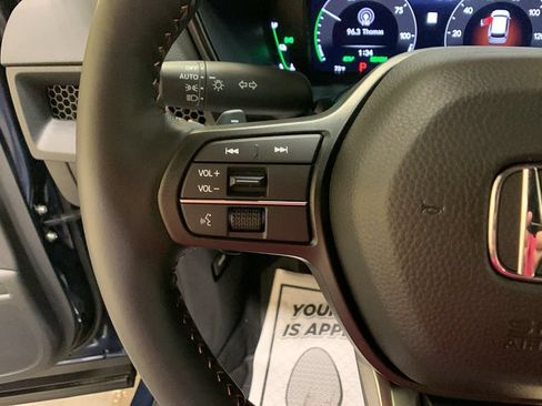 Used 2026 Honda CR-V TrailSport image 32