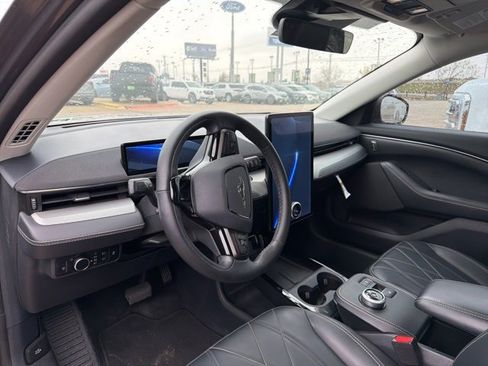 Used 2023 Ford Mustang Mach-E Select image 10