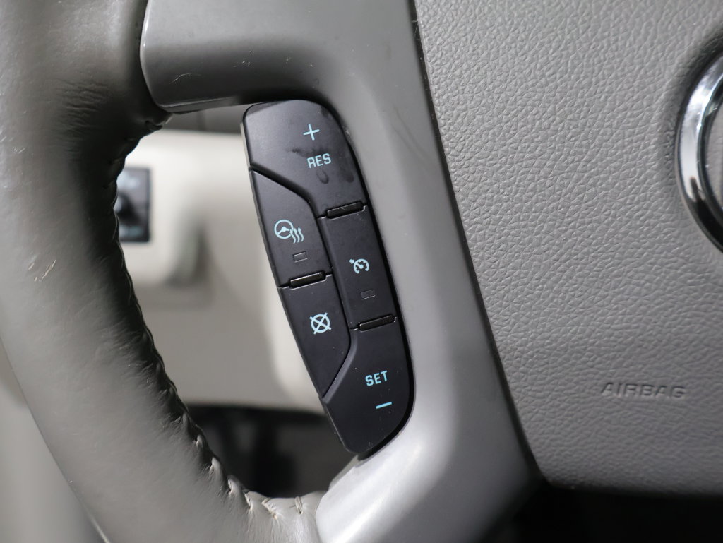 Used 2017 Buick Enclave Premium AWD/4WD image 36