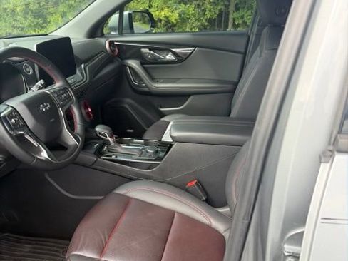 Used 2023 Chevrolet Blazer RS w/ Enhanced Convenience Package FWD image 15