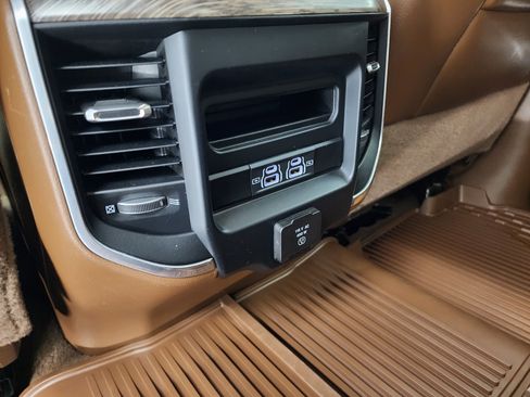 Used 2021 RAM 2500 Laramie image 35