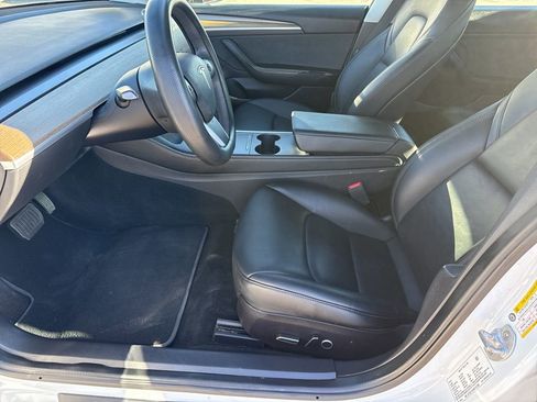 Used 2022 Tesla Model 3 image 23