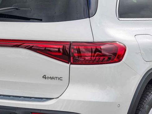 Certified 2025 Mercedes-Benz EQB 300 4MATIC image 37