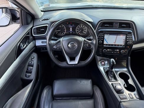 Used 2017 Nissan Maxima 3.5 SV FWD image 2