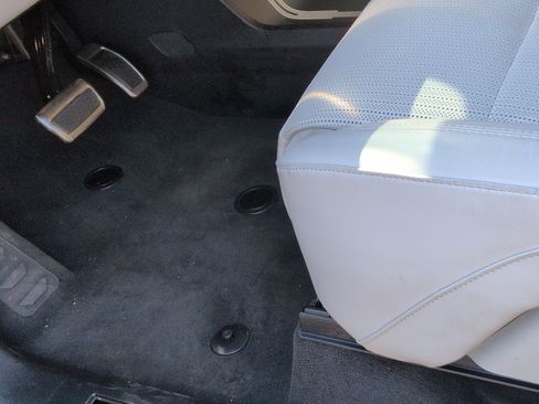 Used 2026 Cadillac Vistiq Sport w/ LPO, Floor Liner Package image 17