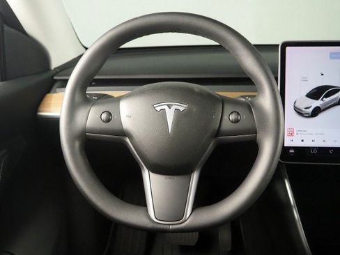 Used 2020 Tesla Model Y Long Range AWD/4WD image 19