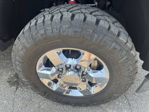 Used 2019 GMC Sierra 3500 Denali w/ Duramax Plus Package AWD/4WD image 13