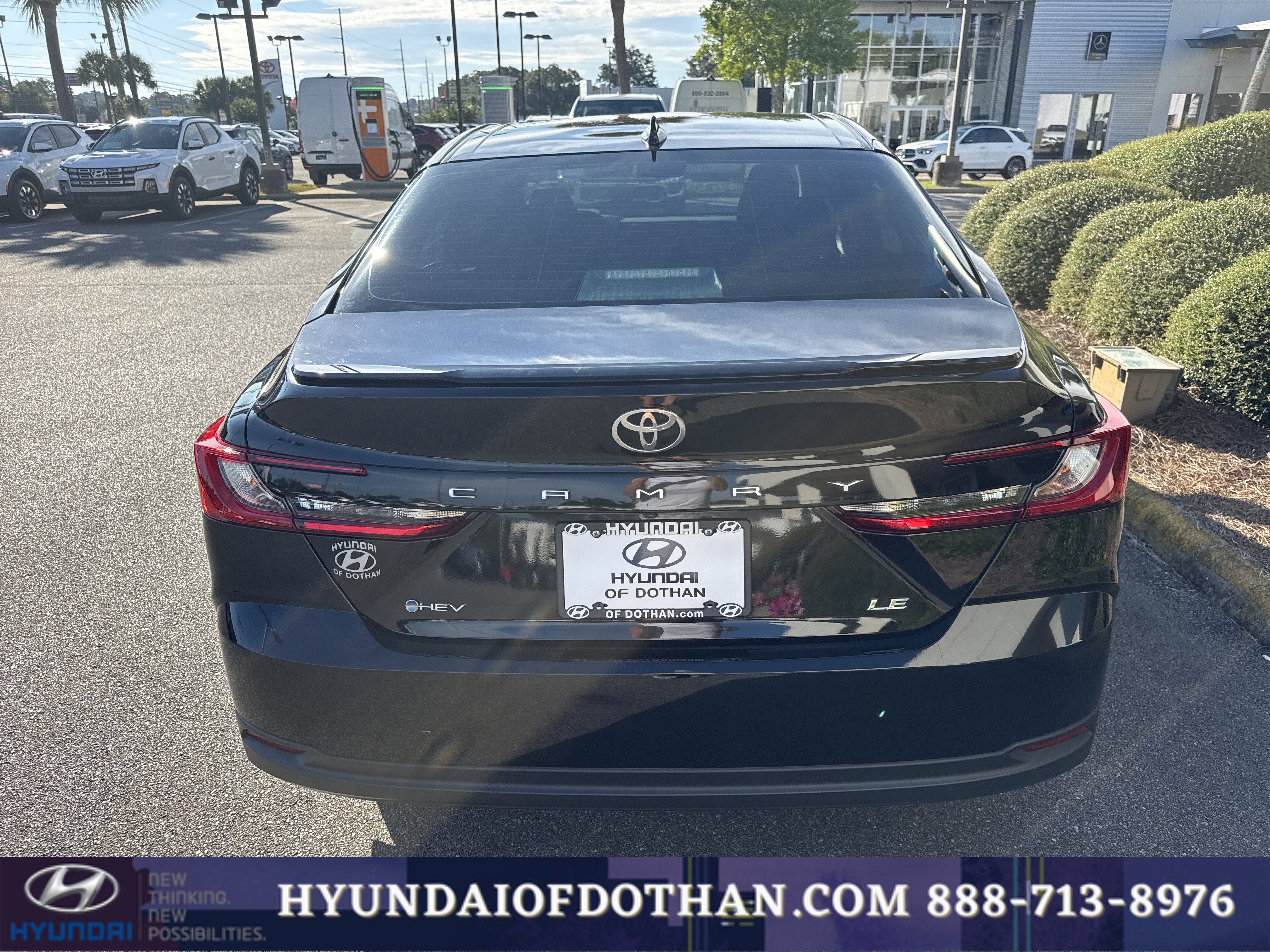 Used 2025 Toyota Camry LE w/ Convenience Package FWD image 3