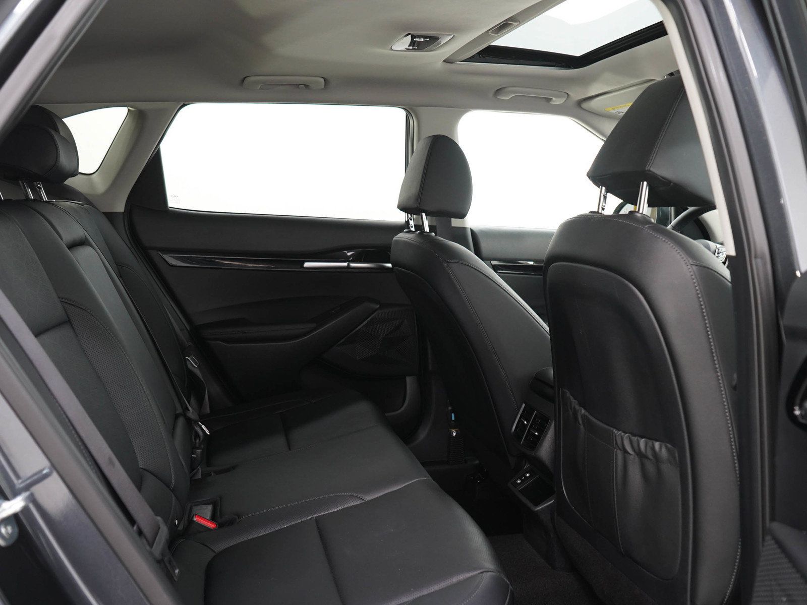 Used 2025 Kia Seltos EX w/ EX Sunroof Package AWD/4WD image 15