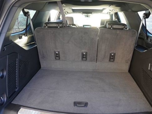 Certified 2024 Chevrolet Suburban High Country image 19