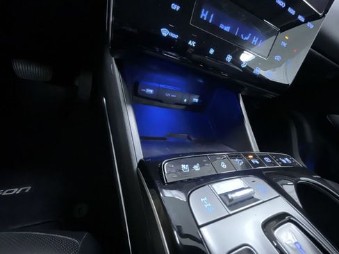 Used 2023 Hyundai Tucson Limited image 8