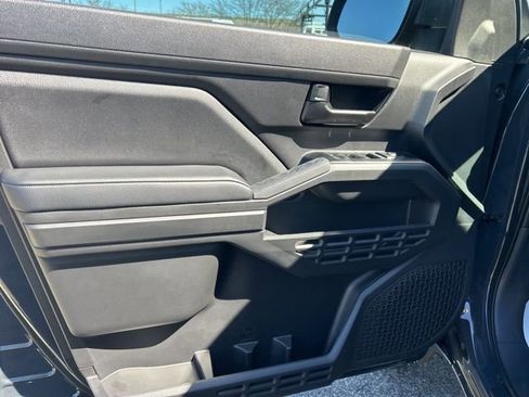 Used 2026 Toyota Tacoma SR image 11