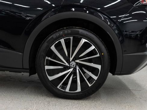 Used 2023 Volkswagen ID.4 Pro S Plus image 35