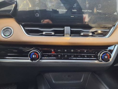 Used 2026 Chevrolet Equinox ACTIV image 17