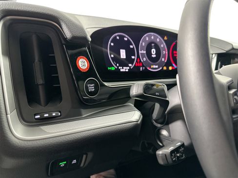 Certified 2025 Porsche Cayenne Coupe image 35