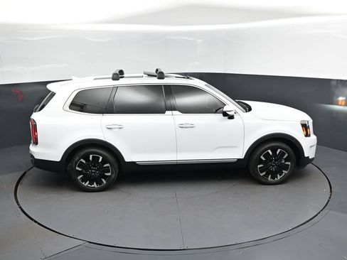 Used 2024 Kia Telluride SX w/ Towing Package FWD image 35