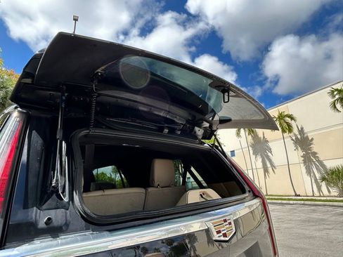 Used 2023 Cadillac Escalade Premium Luxury w/ Performance Package image 55
