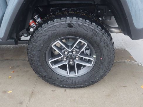 New 2026 Jeep Gladiator Mojave image 19