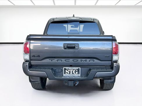 Used 2021 Toyota Tacoma TRD Off-Road w/ Technology Package AWD/4WD image 5