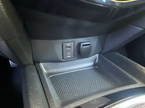 Used 2017 Nissan Rogue Sport SV AWD/4WD image 59
