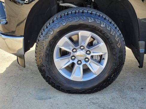 Used 2025 Chevrolet Silverado 1500 W/T w/ WT Safety Package AWD/4WD image 17